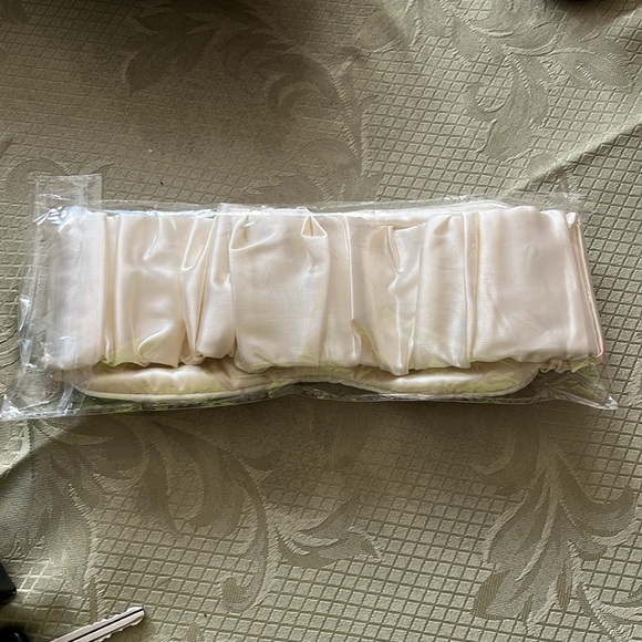 BRIDE eye mask - Picture 2 of 2